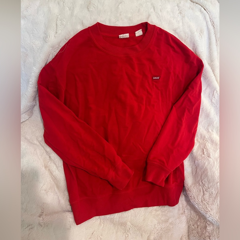 Red Levi’s Crewneck